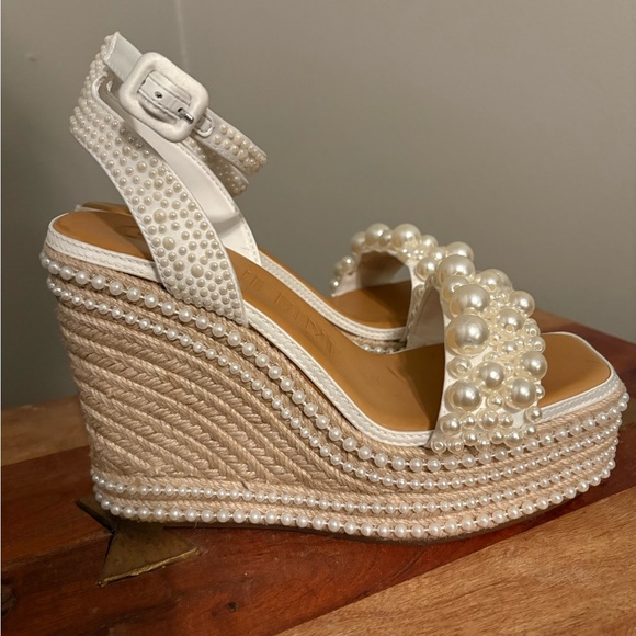 Gianni Bini White Pearl Wedge Sandals - Picture 2 of 5